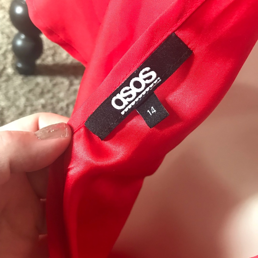 Pretty ASOS top - Picture 2 of 5